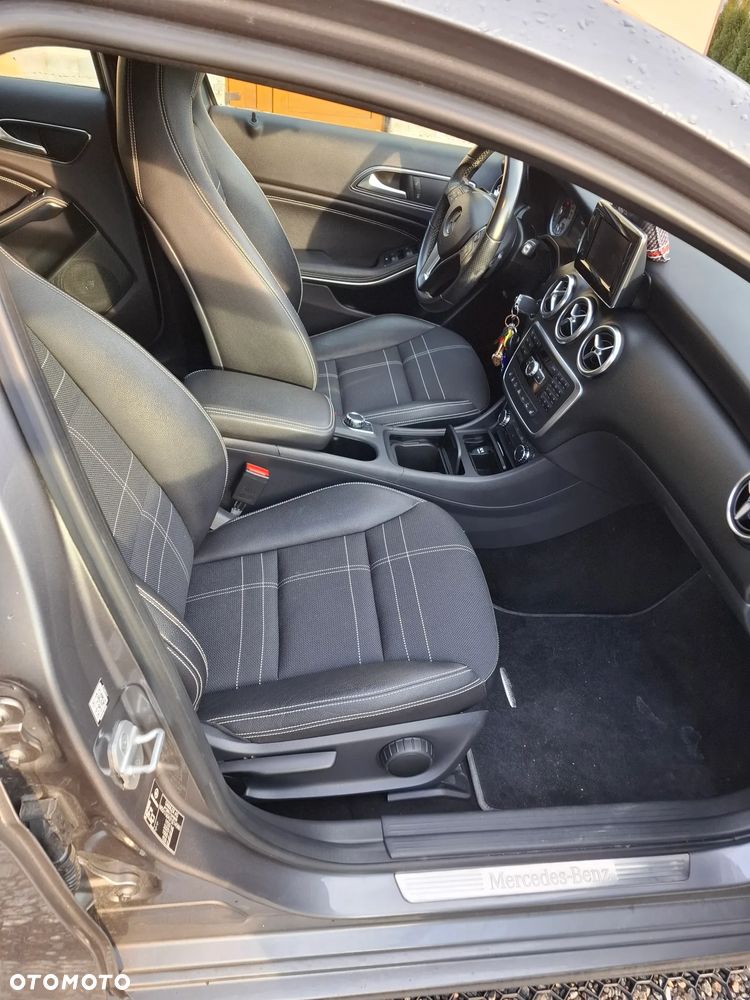Mercedes-Benz Klasa A 200 (BlueEFFICIENCY) 7G-DCT - 6