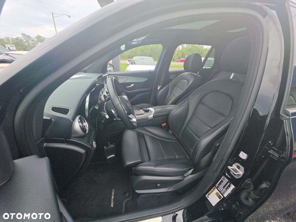 Mercedes-Benz GLC 300 4Matic 9G-TRONIC AMG Line - 6