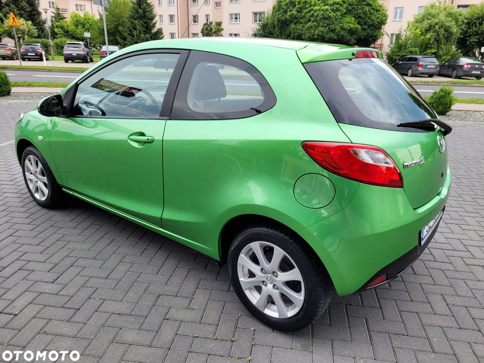 Mazda 2 - 5