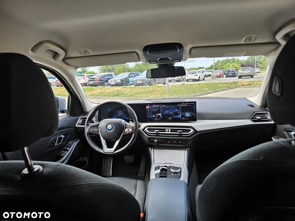 BMW Seria 3 ver-320e-phev - 22