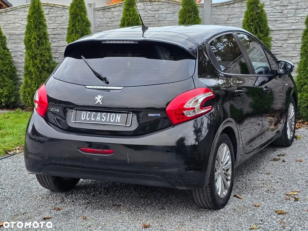 Peugeot 208 - 4