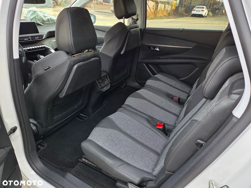Peugeot 5008 PureTech 130 EAT8 Stop & Start Allure - 17