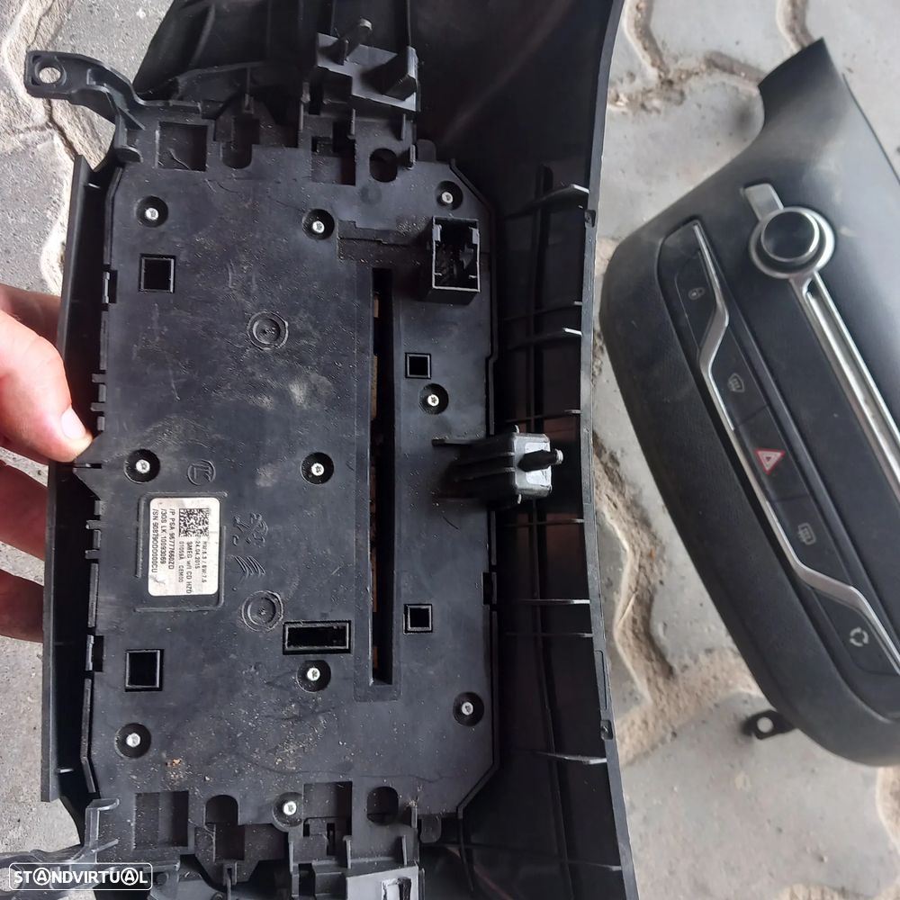 Painel frontal radio peugeot 308 96777660ZD - 3