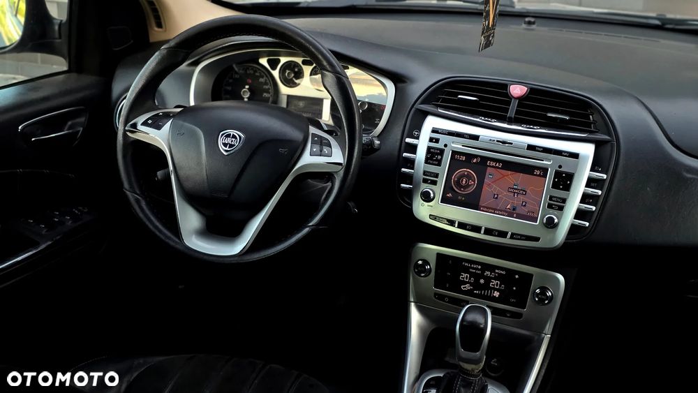 Lancia Delta 1.8 T-Jet Platino Sportronic - 2