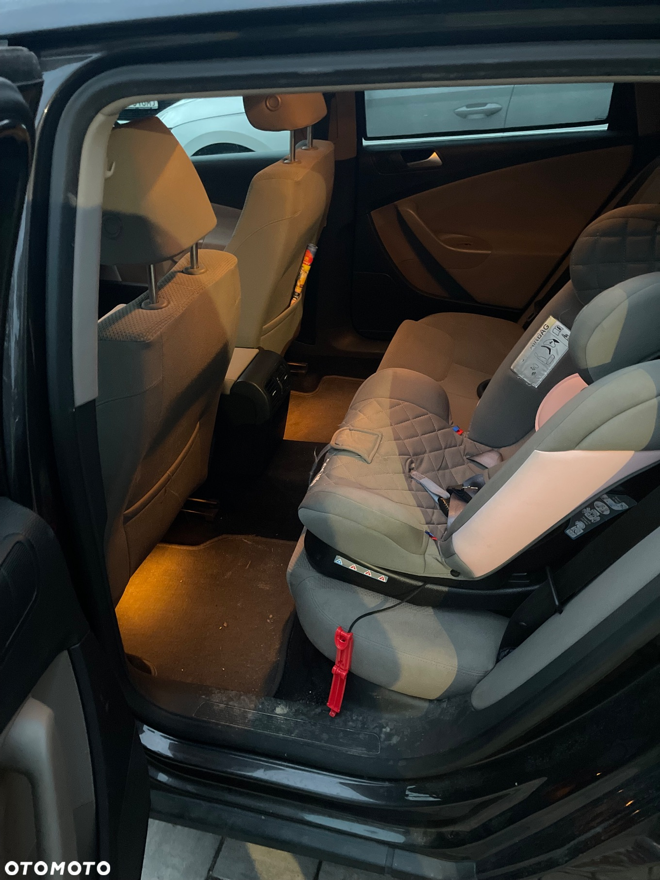 Volkswagen Passat - 16