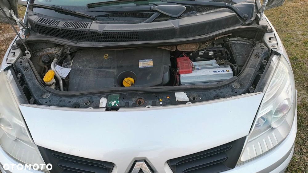 Renault Scenic 1.9 dCi Expression - 13