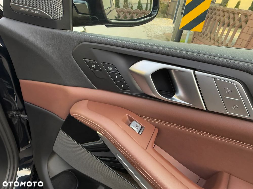 BMW X7 xDrive30d - 37