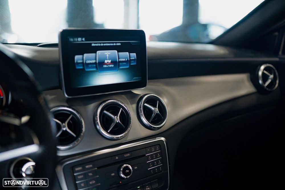 Mercedes-Benz CLA 220 - 27