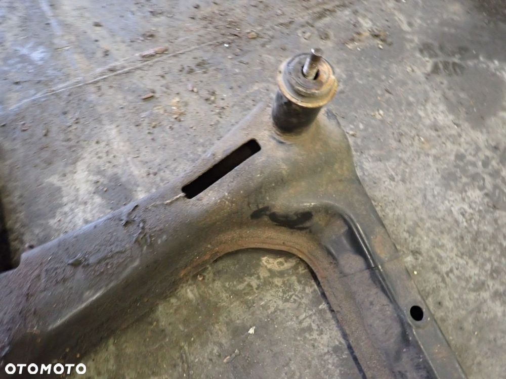 SANKI WÓZEK KOŁYSKA NISSAN JUKE 1.5 DCI - 14