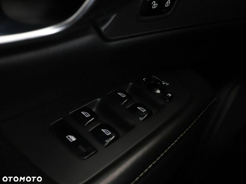 Volvo S90 D5 AWD Inscription - 34