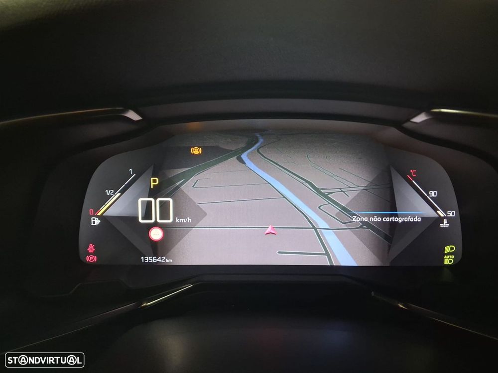 DS DS7 Crossback - 27