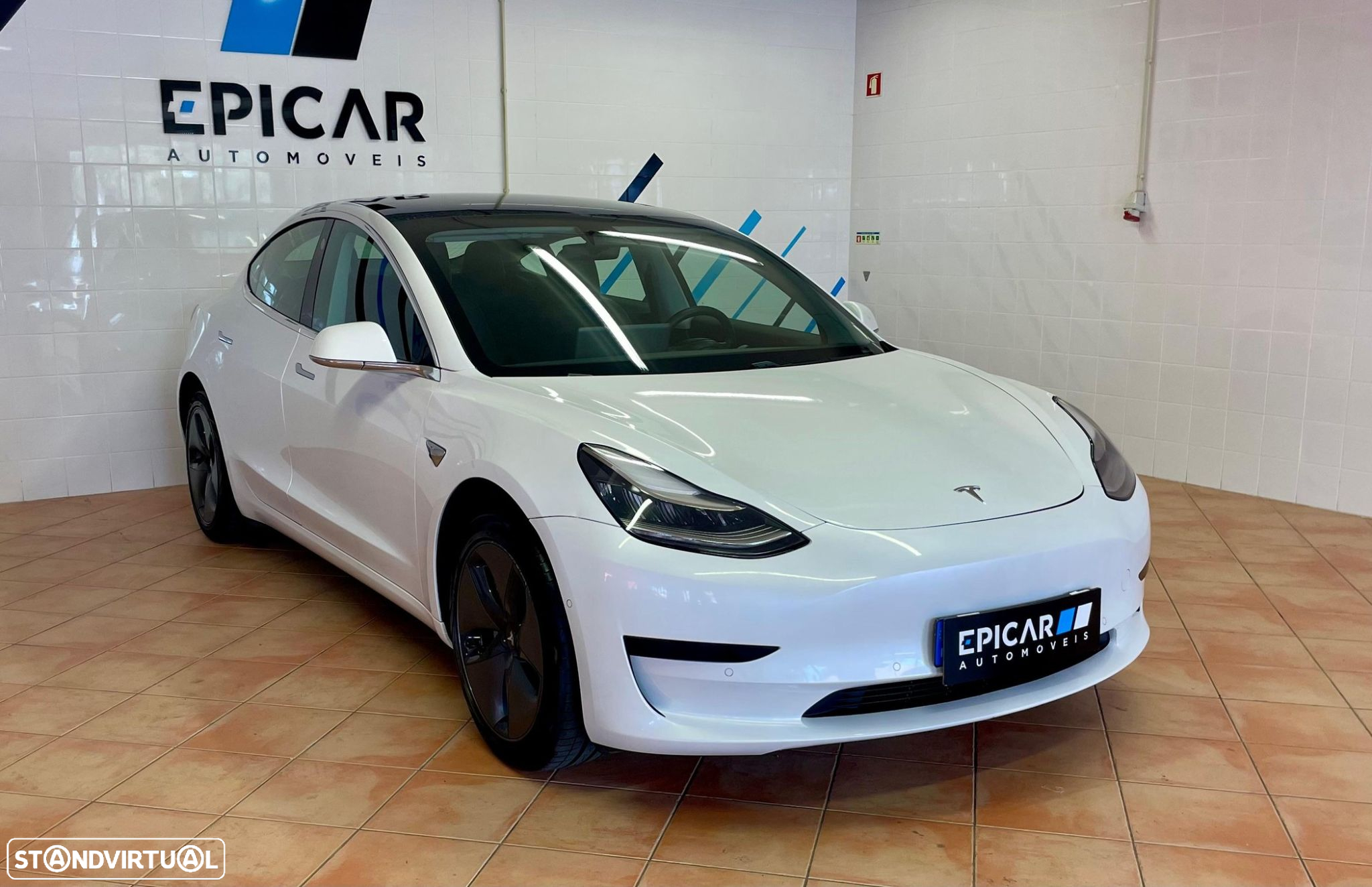 Tesla Model 3 Standard Range Plus RWD - 4