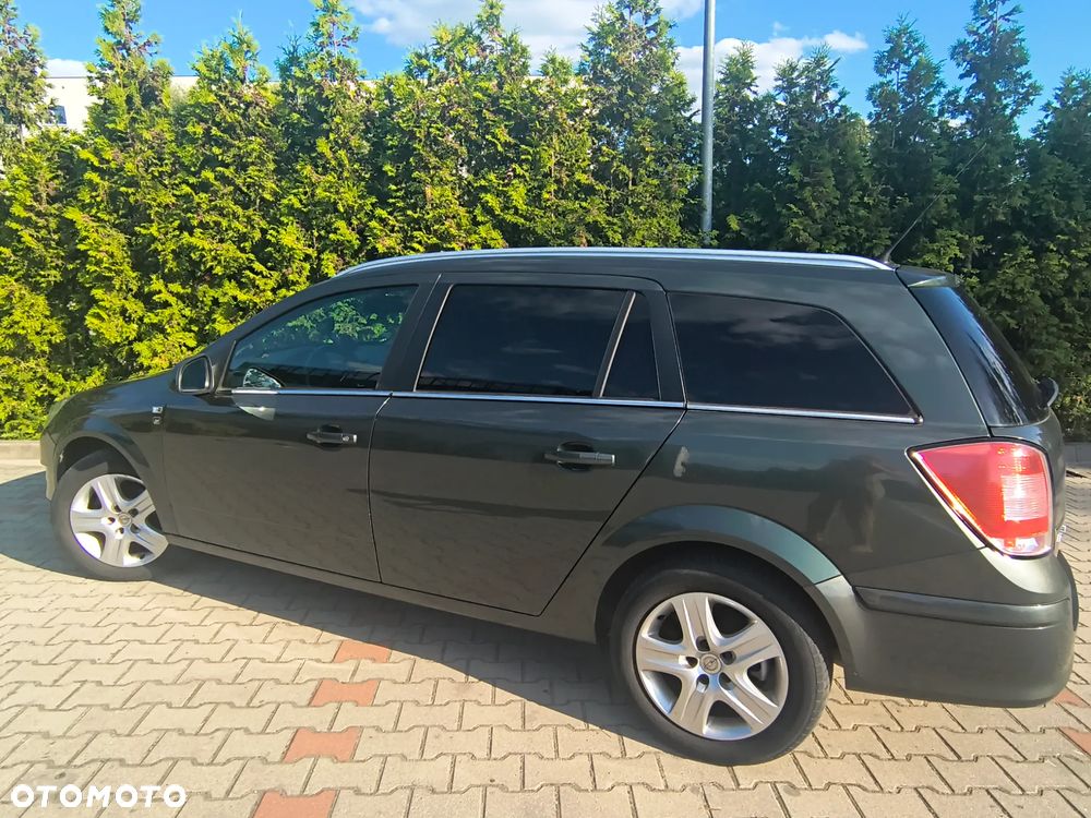 Opel Astra 1.6 Edition 111 Jahre - 7