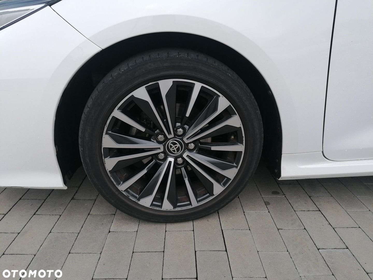 Toyota Corolla 1.8 Hybrid Style - 19