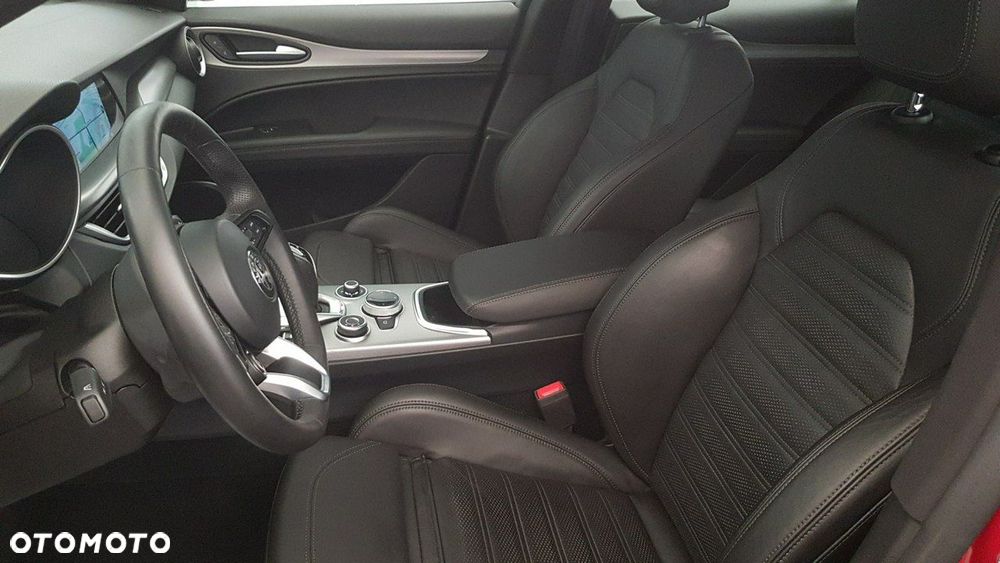 Alfa Romeo Stelvio - 21