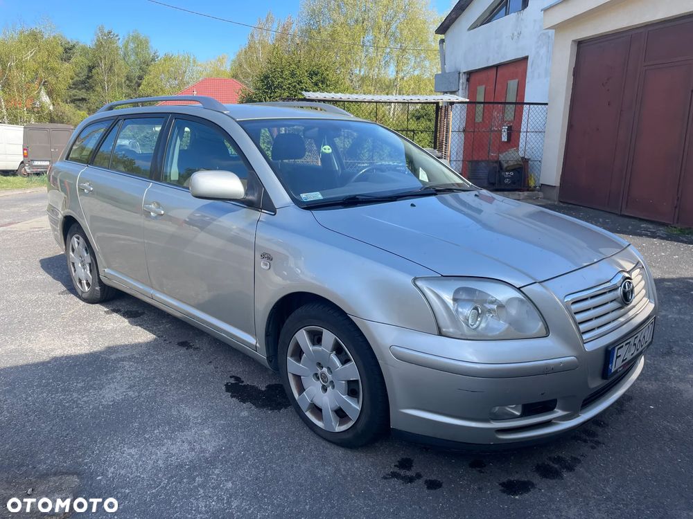 Toyota Avensis 2.0 D-4D Sol - 4