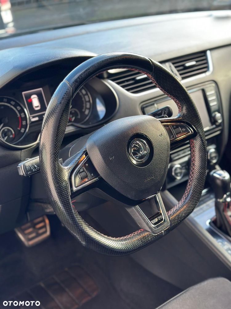 Skoda Octavia 2.0 TDI RS DSG - 14