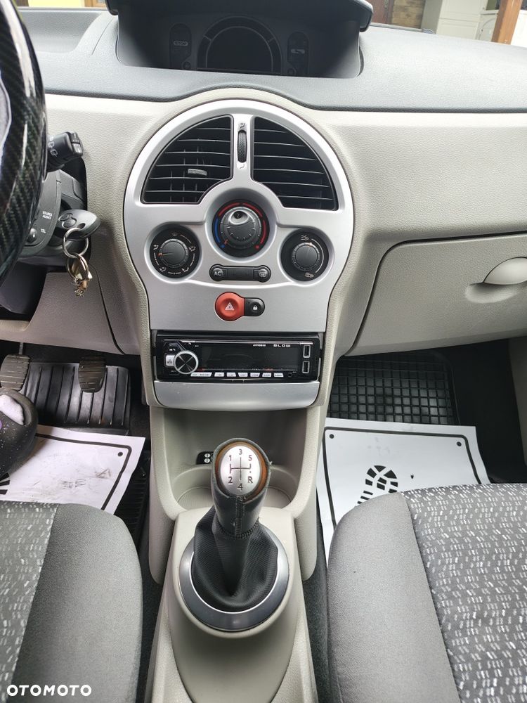 Renault 4 - 7