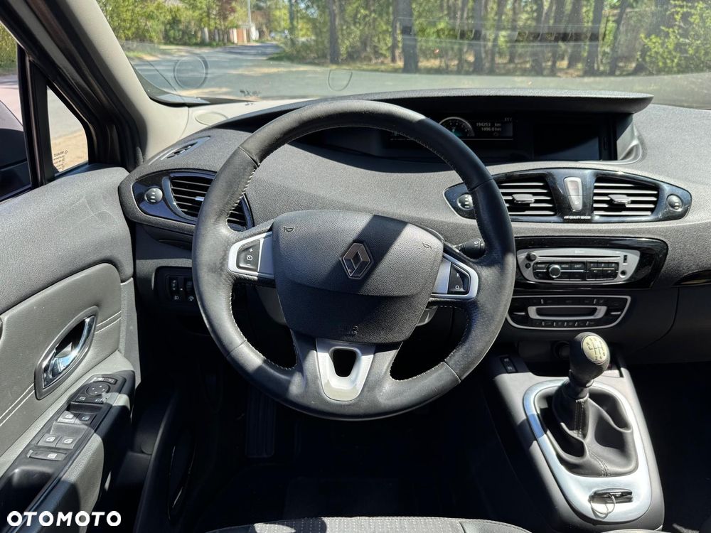 Renault Scenic TCe 130 Bose Edition - 13