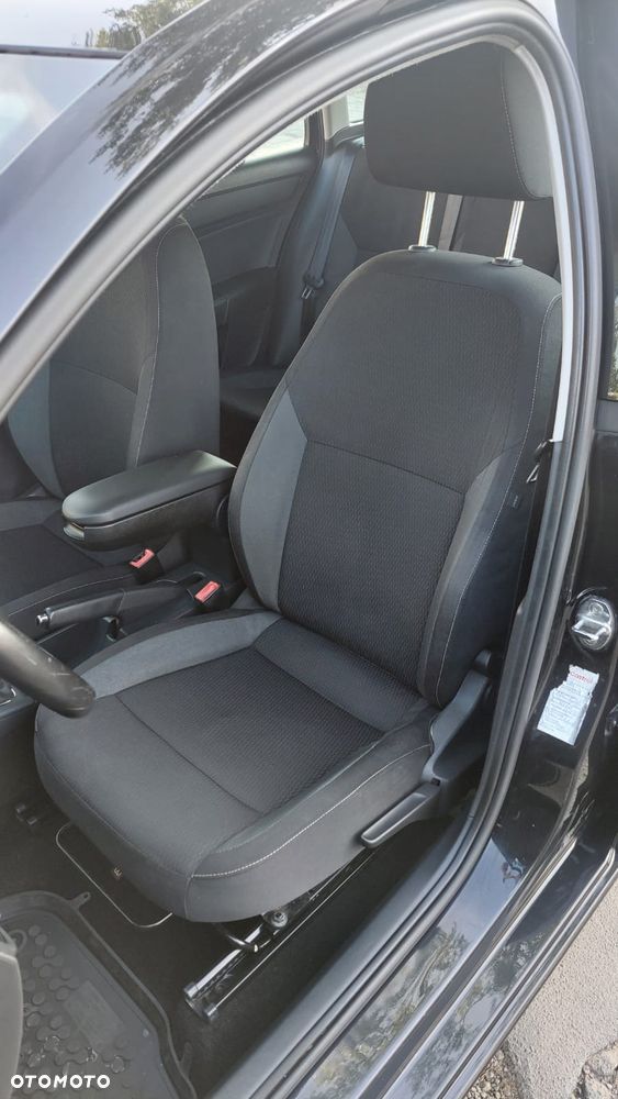 Skoda RAPID 1.6 TDI Ambition - 19