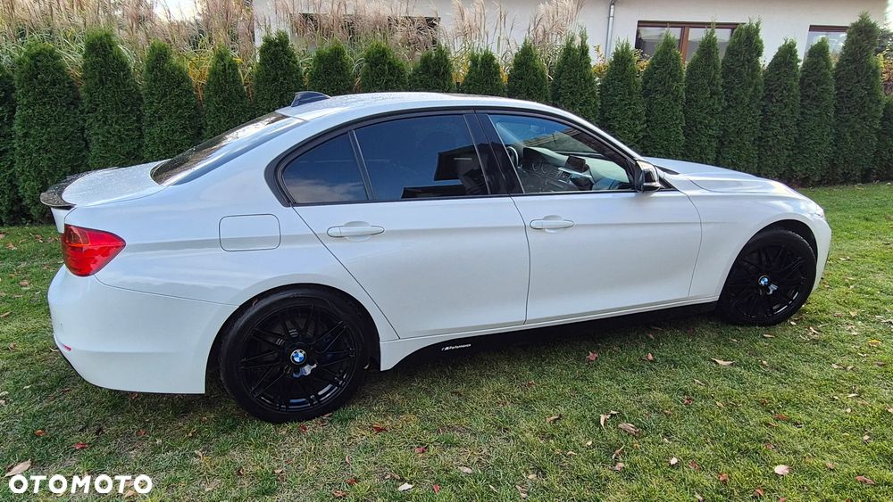 BMW 3 Series 2014 photo 4