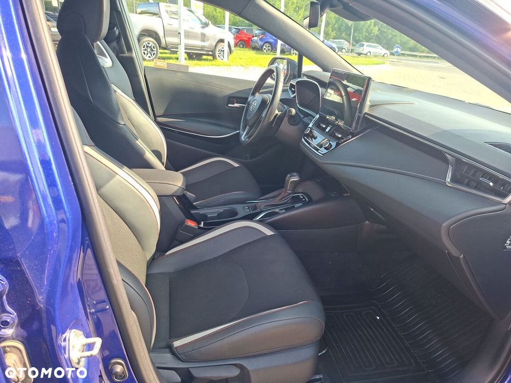 Toyota Corolla 2.0 Hybrid GR Sport Dynamic - 9