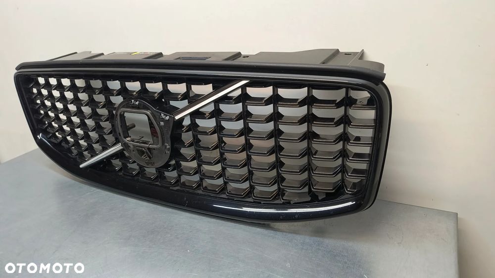 Grill atrapa Volvo XC60 II Lift - 8