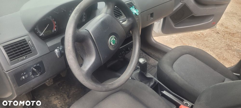 Skoda Fabia - 2