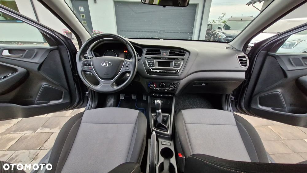 Hyundai i20 1.2 Trend - 8