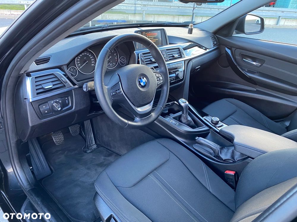 BMW Seria 3 318i Advantage - 13
