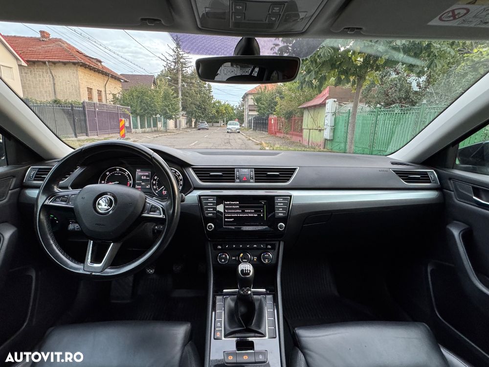 Skoda Superb 2.0 TDI Ambition - 15