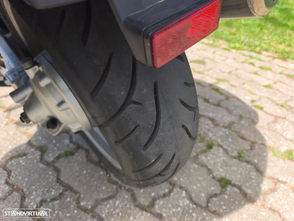 Yamaha FJR 1300 Abs - 9
