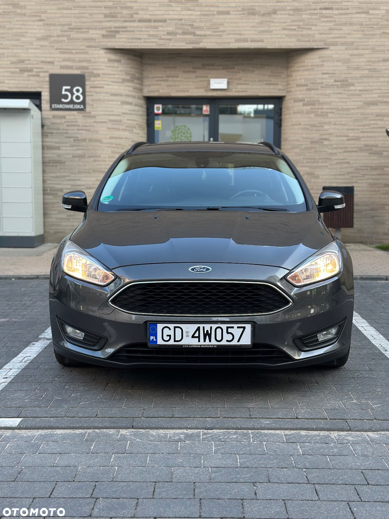 Ford Focus 1.0 EcoBoost Trend - 34
