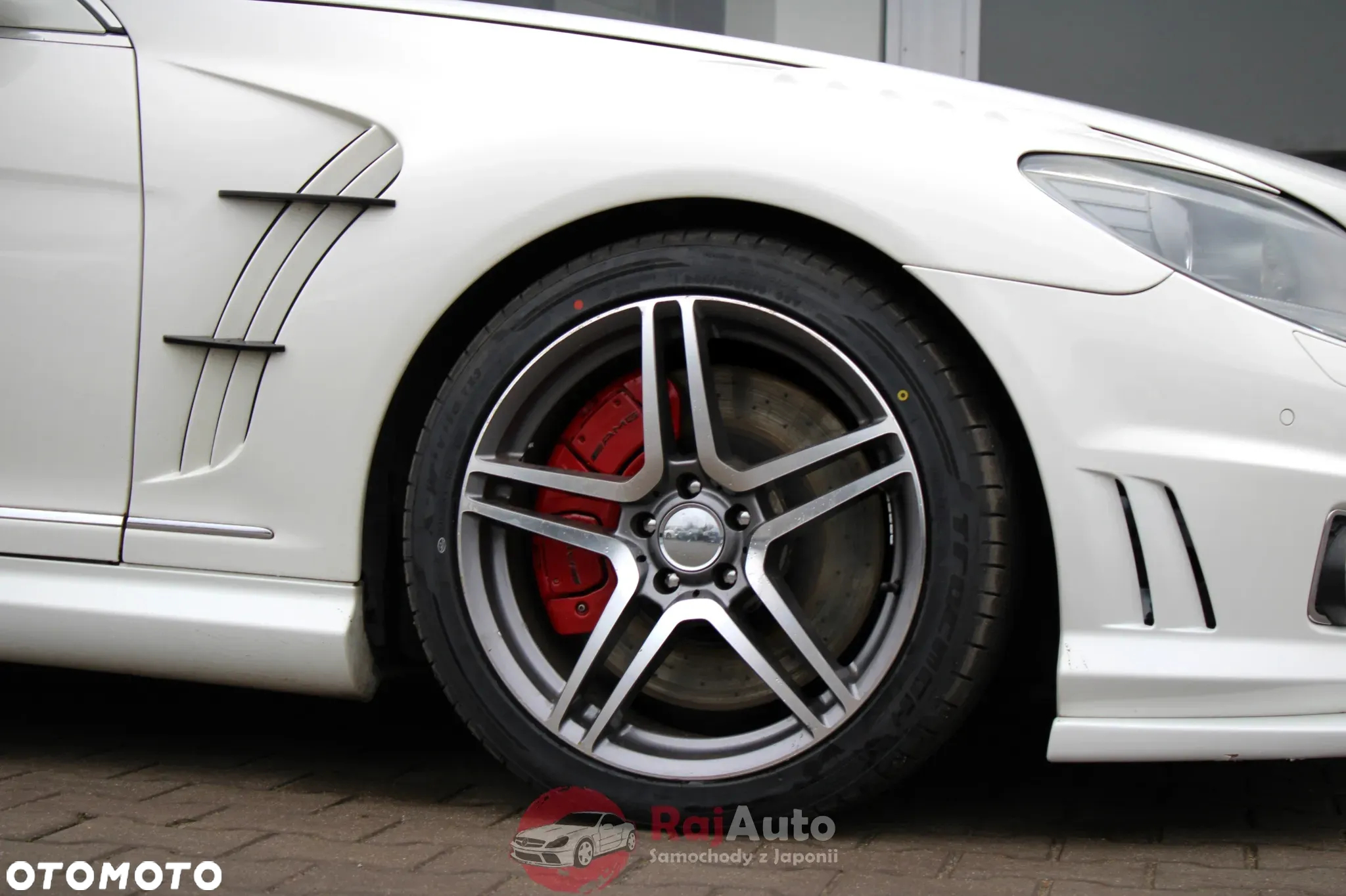 Mercedes-Benz CL 63 AMG 7G-TRONIC - 12
