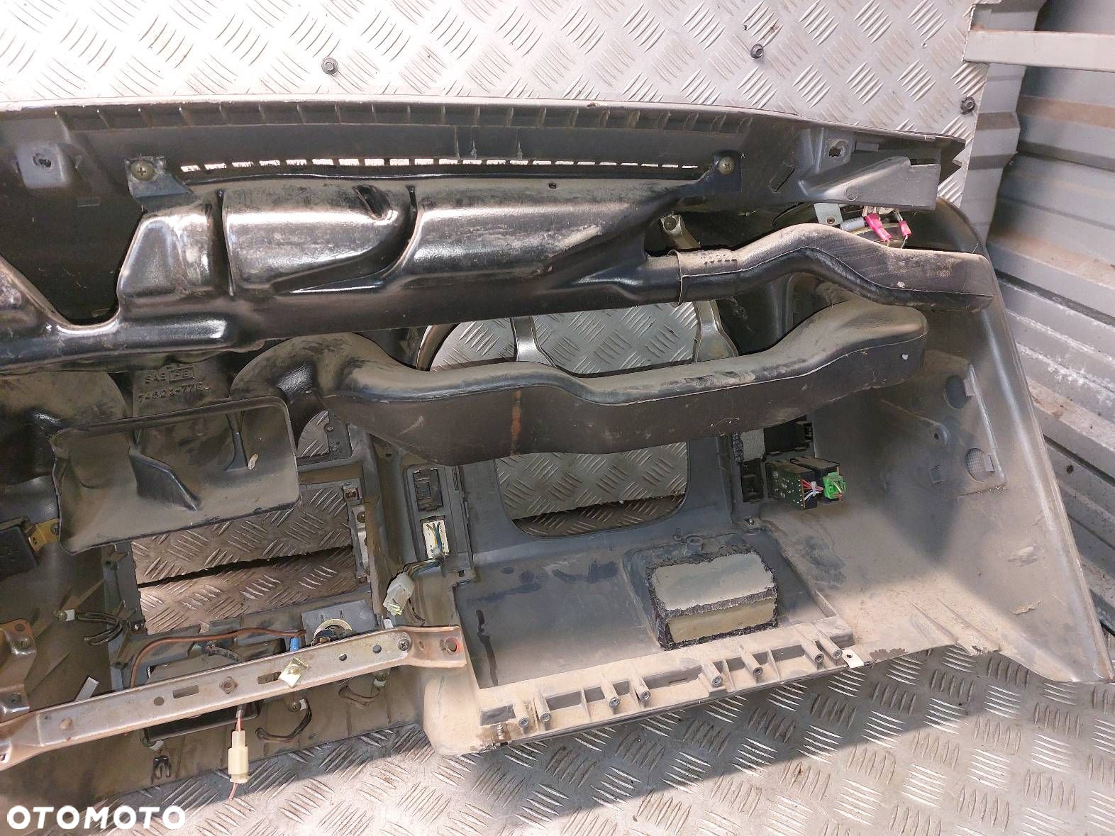 KOKPIT DESKA ROZDZIELCZA SUZUKI VITARA I - 7