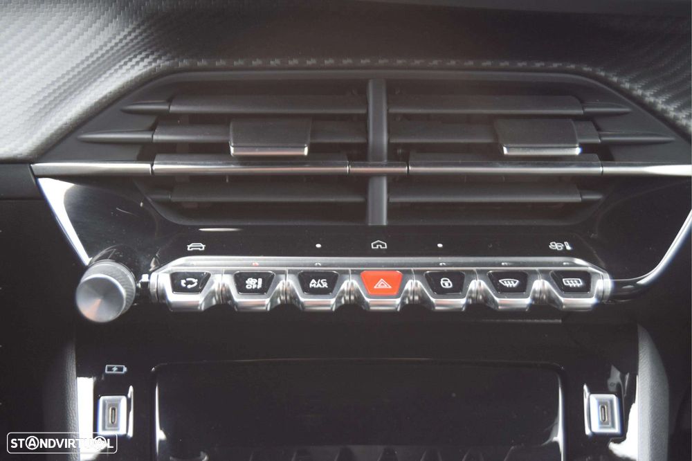 Peugeot 2008 1.2 Hybrid Allure e-DCS6 - 19