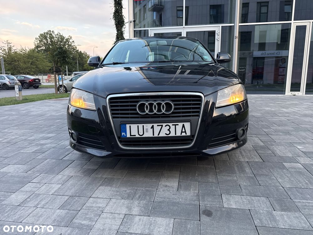 Audi A3 Sportback 2.0 TDI Ambiente - 8