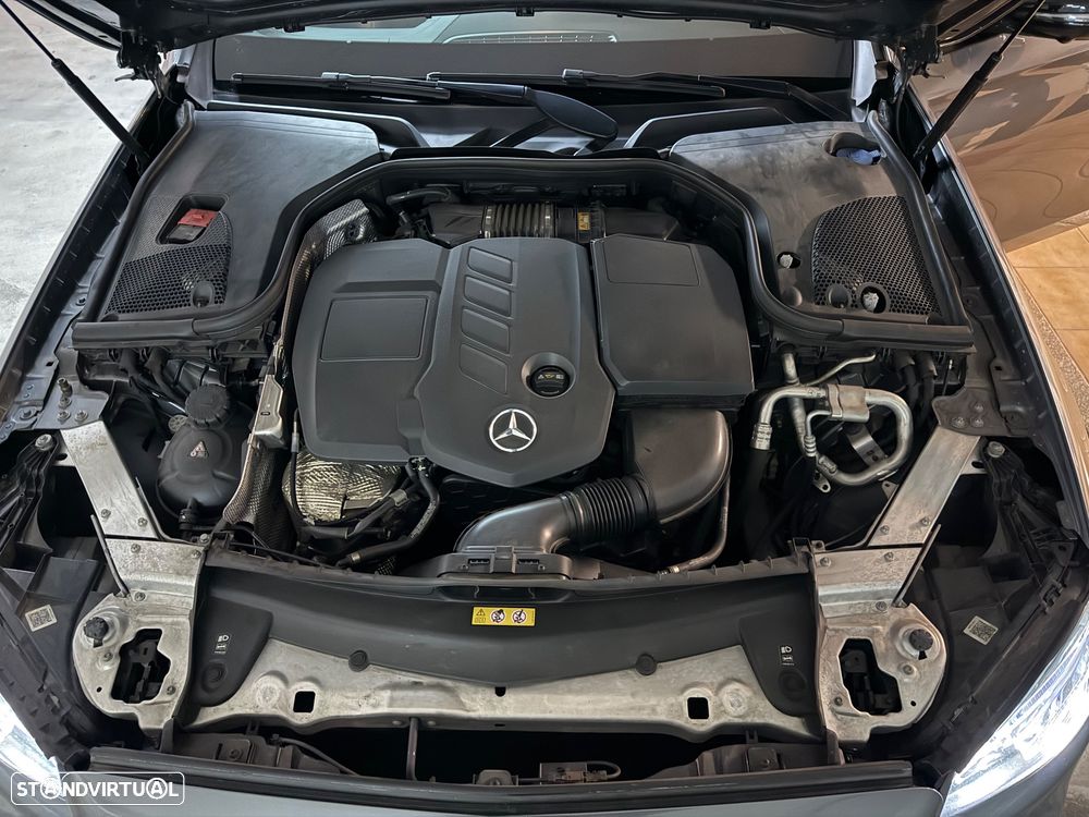 Mercedes-Benz E 220 d AMG - 40