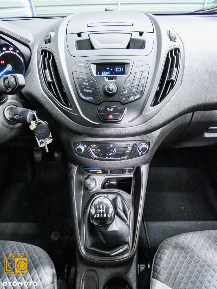 Ford Tourneo Courier 1.0 EcoBoost Ambiente - 19
