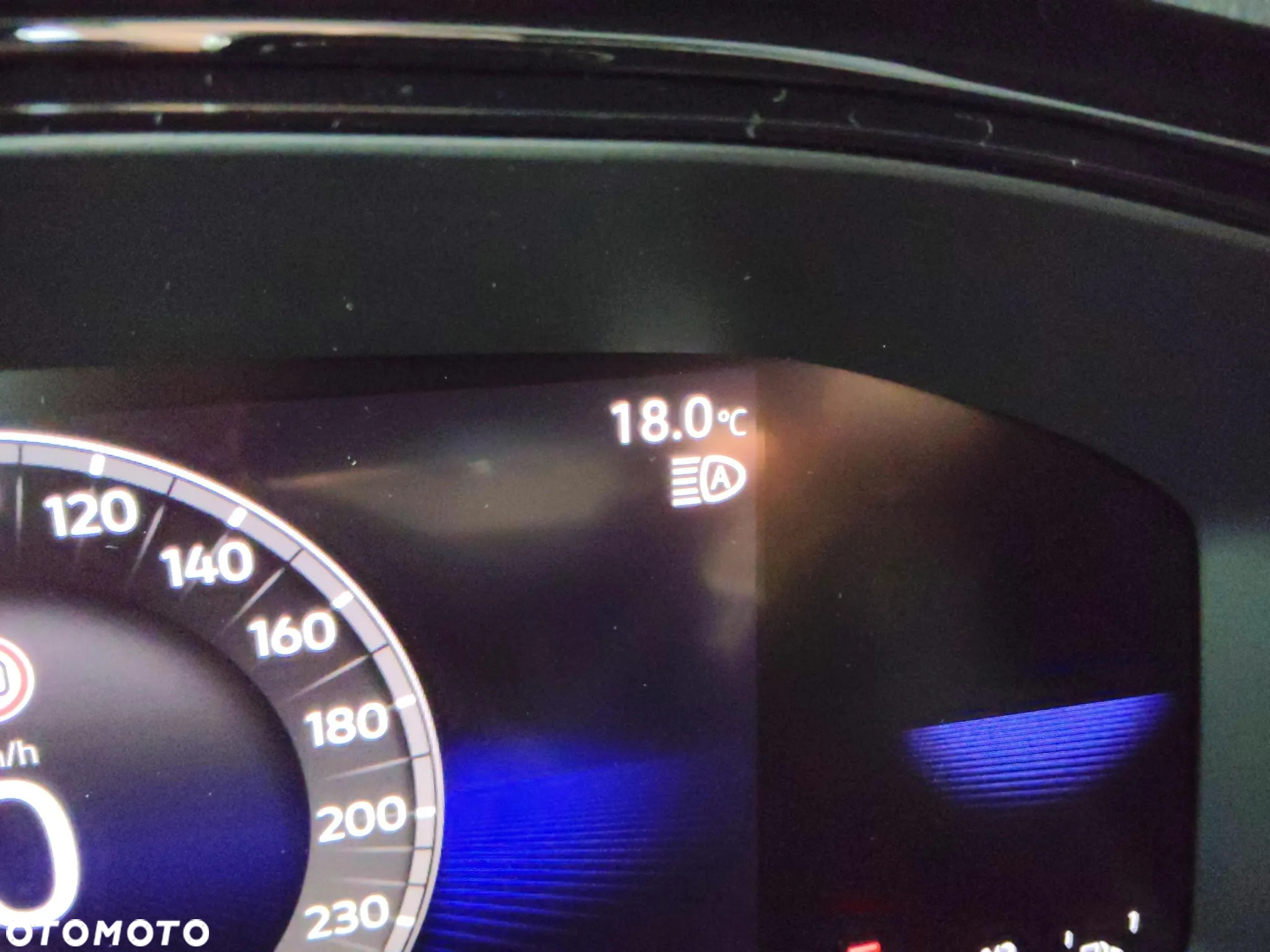 Volkswagen T-Roc 1.5 TSI R-Line DSG - 36
