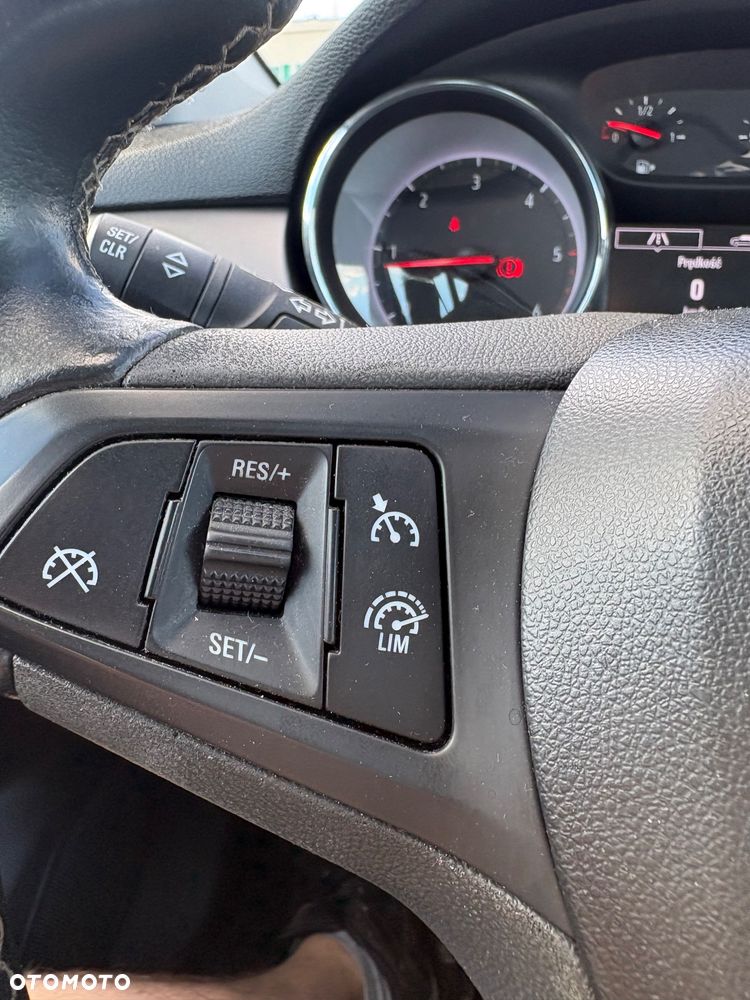 Opel Astra 1.6 CDTI Cosmo - 15