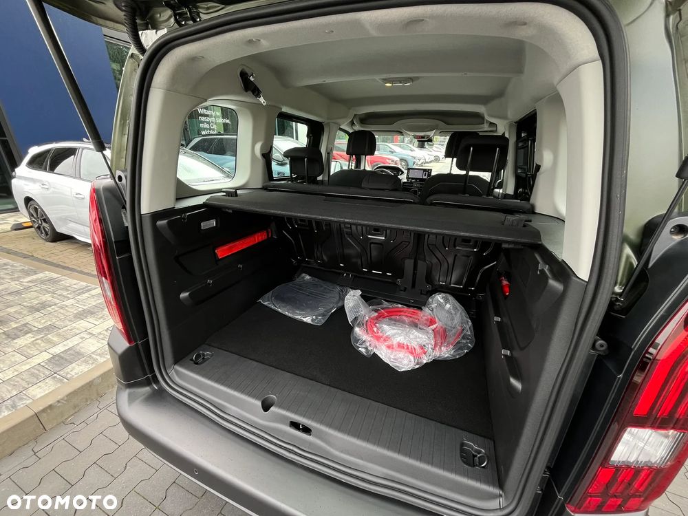 Peugeot eRifter - 23