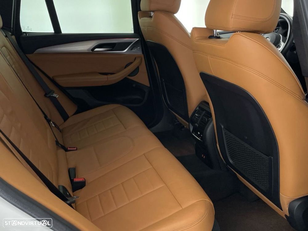 BMW X3 M40 d - 25