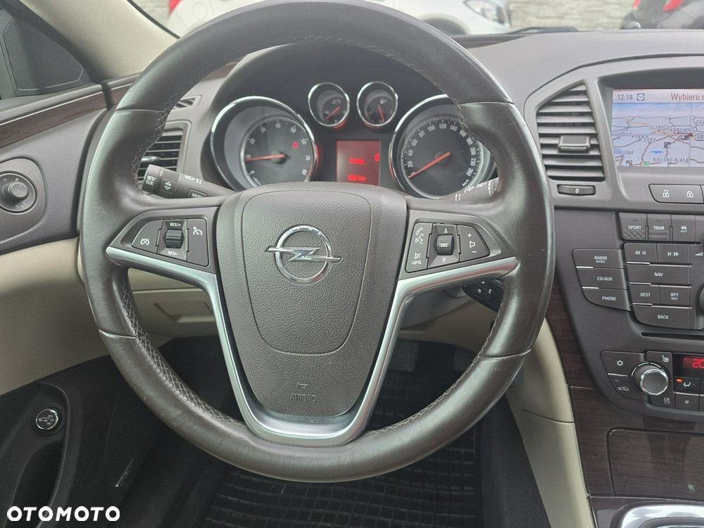 Opel Insignia 2.0 T Cosmo 4x4 - 13