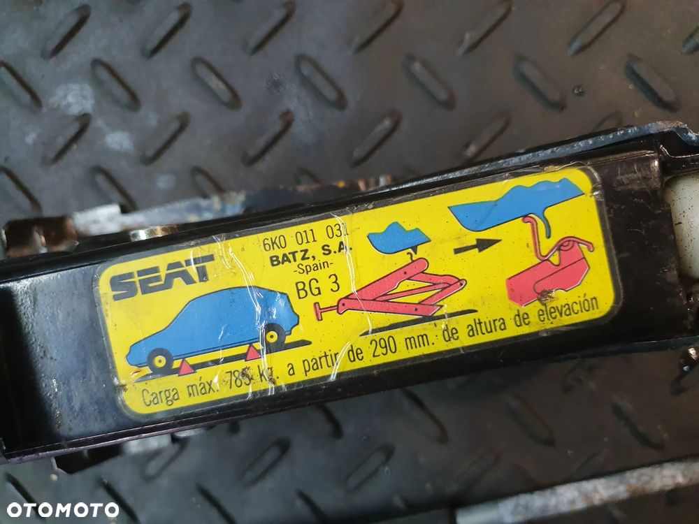 LEWAREK, PODNOŚNIK, WINDA DO KOŁA SEAT CORDOBA 6K0011031 ORYGINAŁ - 2