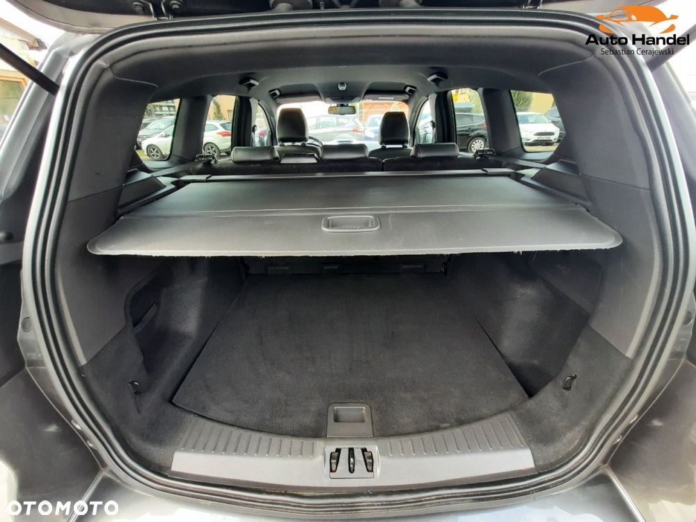 Ford Kuga 1.5 EcoBoost 2x4 ST-Line - 15