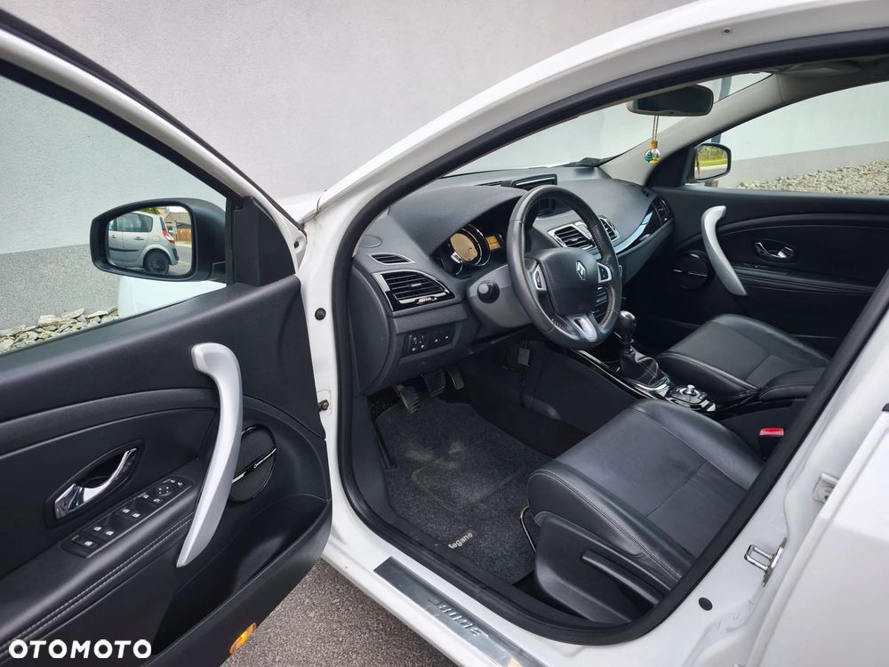 Renault Megane ENERGY dCi 130 Start & Stop Bose Edition - 16