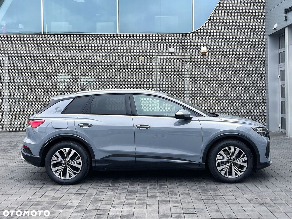 Audi Q4 e-tron - 8