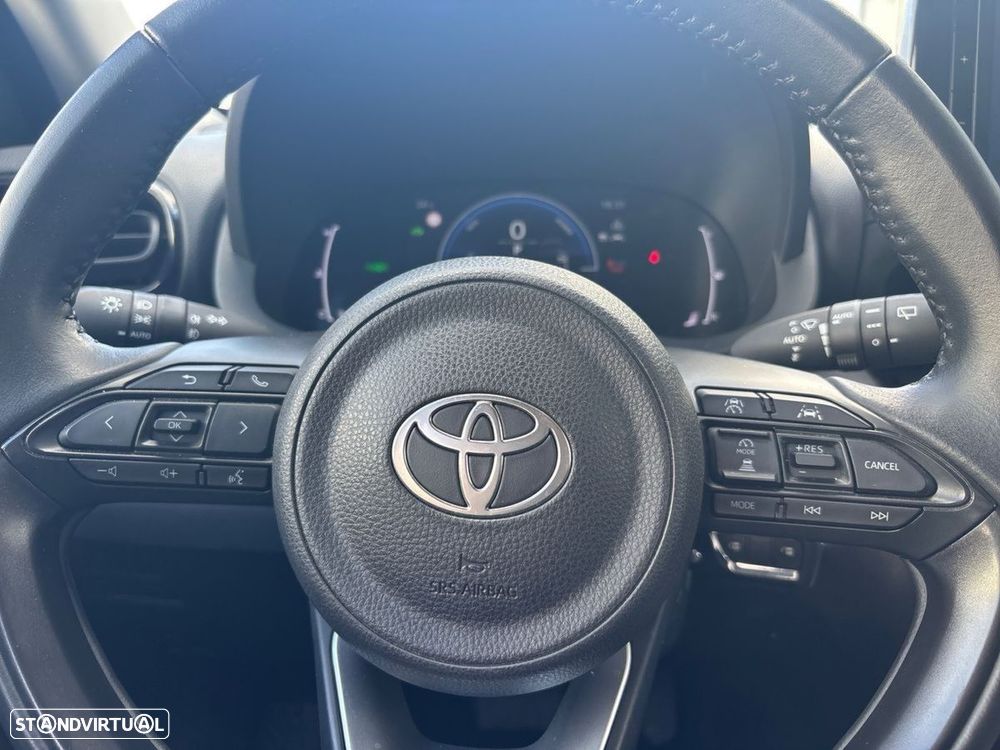 Toyota Yaris Cross 1.5 HDF Comfort Plus - 14