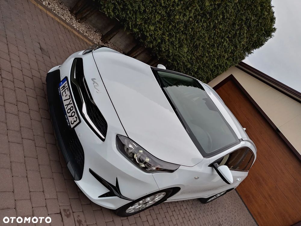 Kia Ceed 1.5 T-GDI M - 32